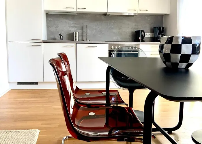 Exclusive Neue 8 لينتز