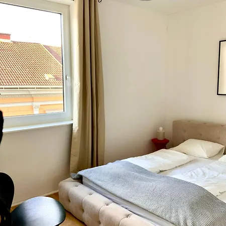 Exclusive Neue 8 * Linz